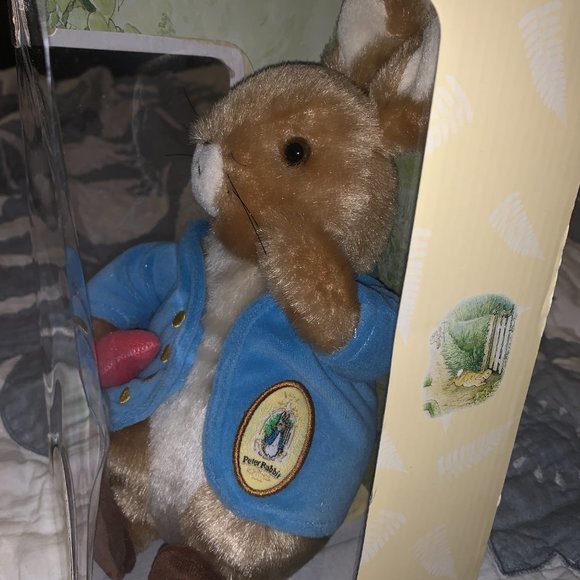 Beatrix Potter Collectible Premier Peter Rabbit #96236 - Picture 4 of 9
